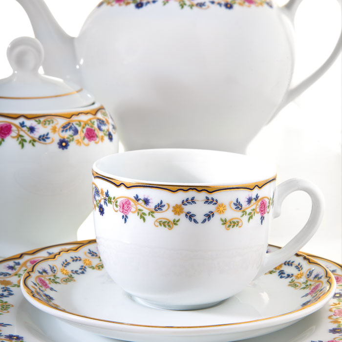 سرویس چینی زرین 28 پارچه مدل ایتالیا اف طرح گلستان درجه عالی